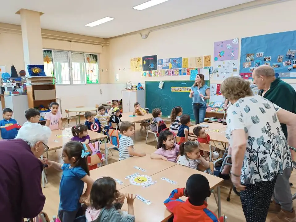 Visita al CEIP Montero de Espinosa (27)
