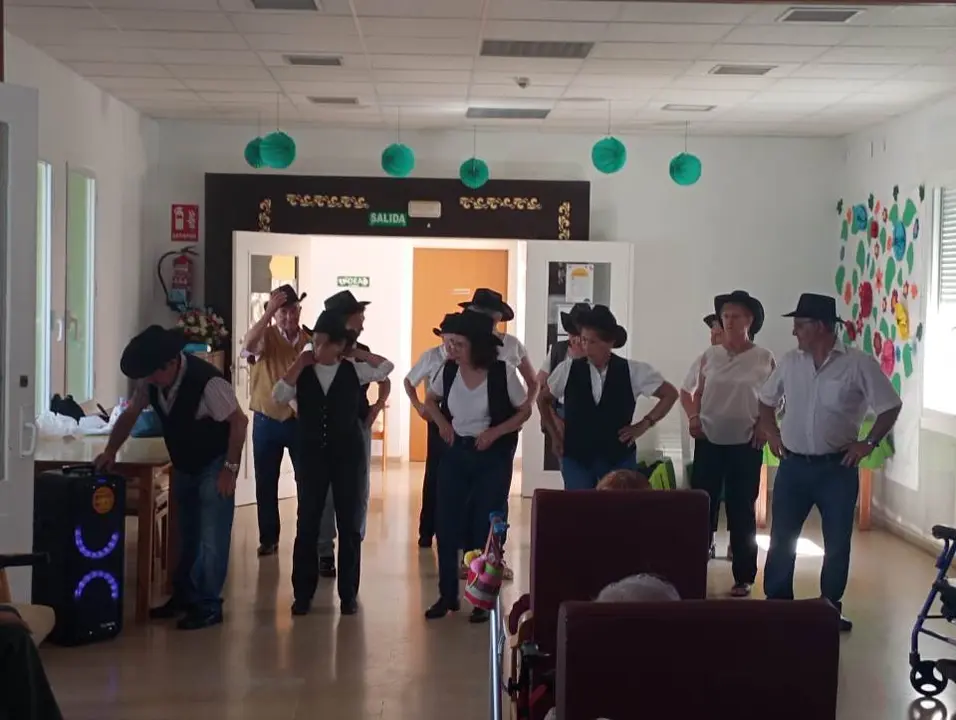 Visita de Los Santitos a la RM Torrecilla de los &Aacute;ngeles (1)