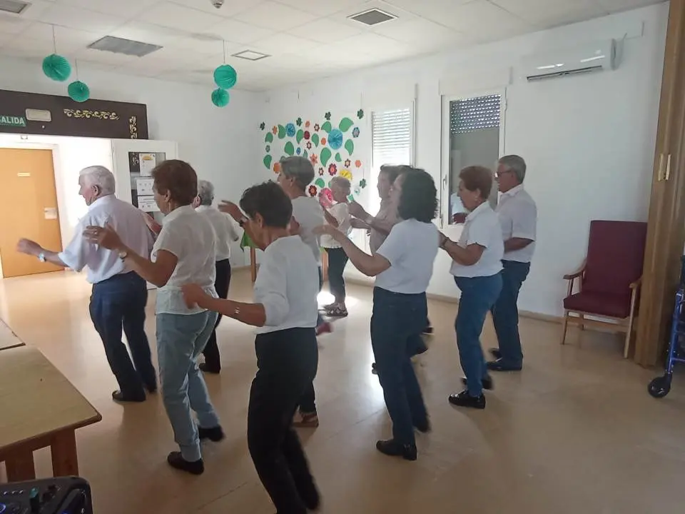 Visita de Los Santitos a la RM Torrecilla de los &Aacute;ngeles (6)