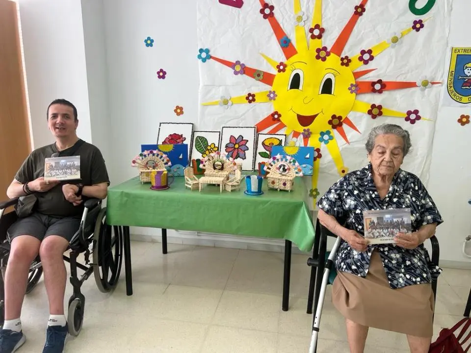D&iacute;a del Abuelo en el CD Burguillos del Cerro (24)