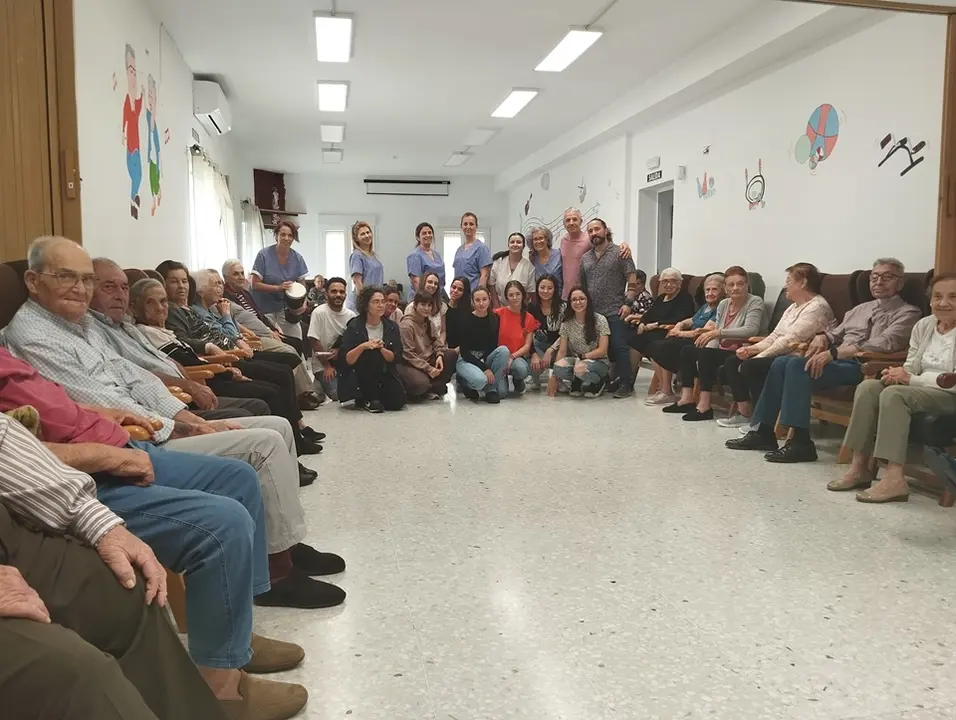 Musicoterapia con Javier Alc&aacute;ntara en CD Puebla de la Calzada (1)