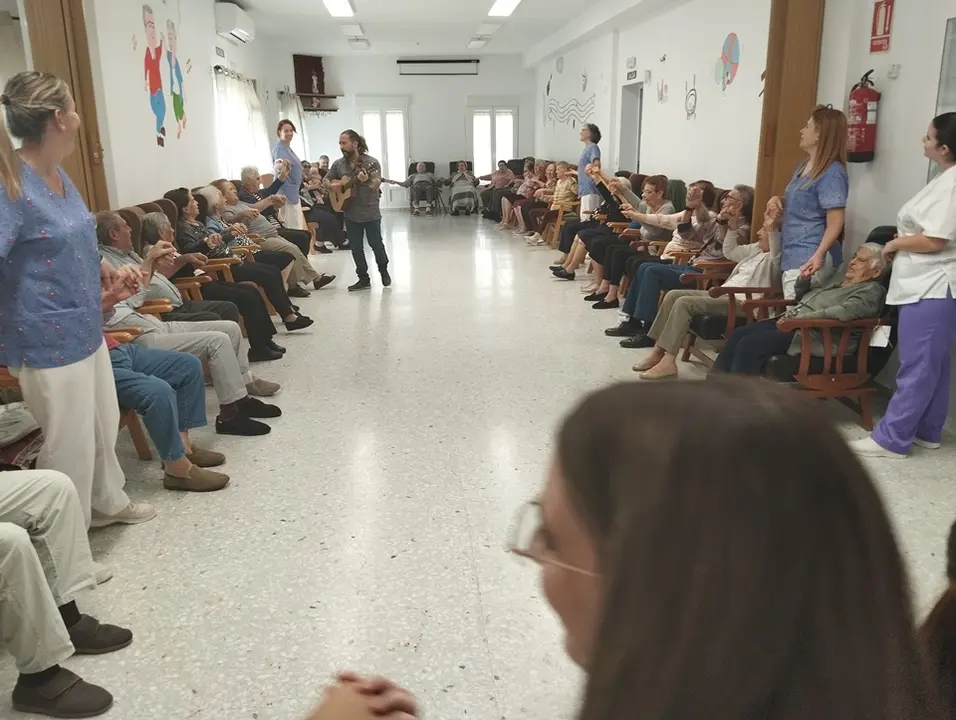 Musicoterapia con Javier Alc&aacute;ntara en CD Puebla de la Calzada (35)