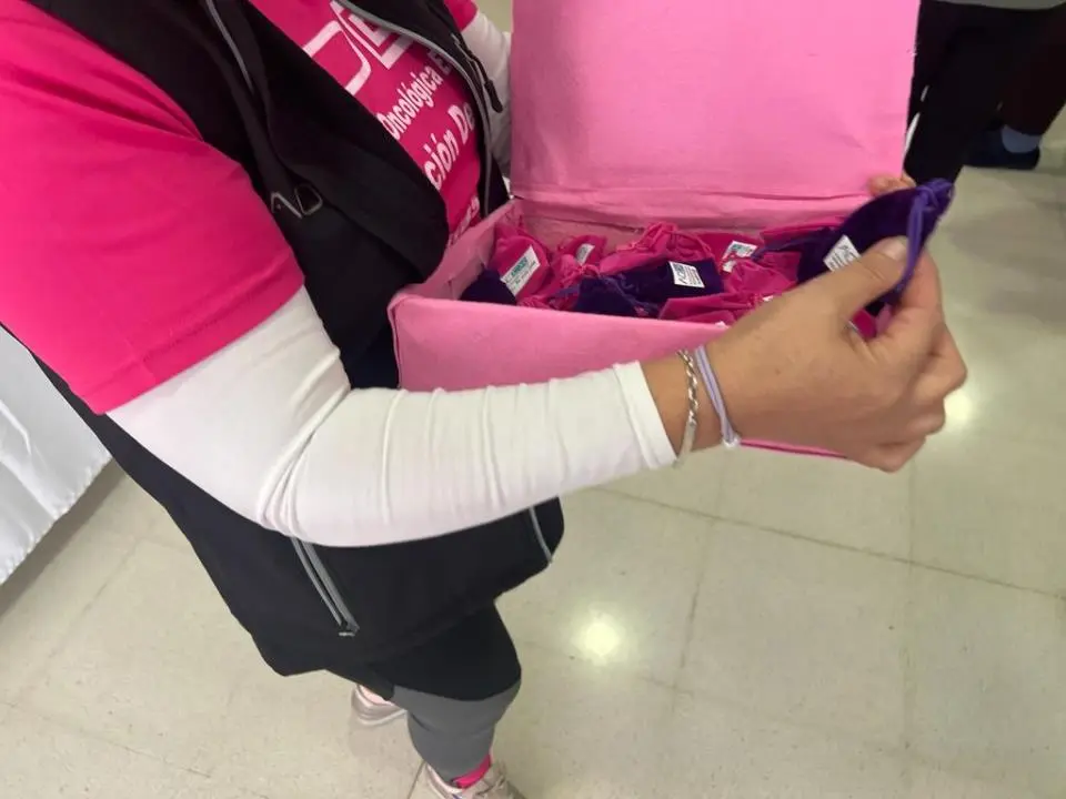 Conmemoraci&oacute;n C&aacute;ncer de Mama en CD Burguillos del Cerro (32)