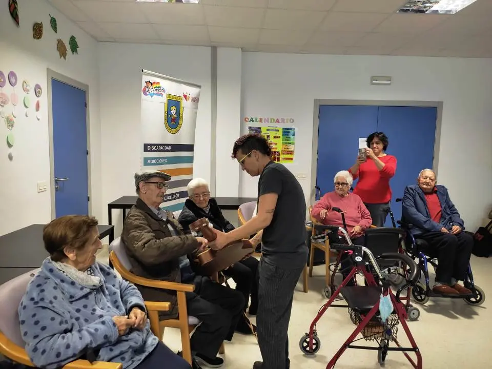 Musicoterapia en RM Siete Villas (2)