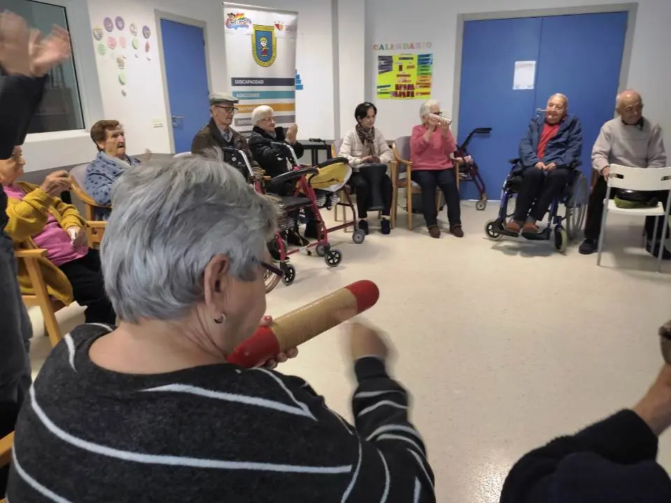 Musicoterapia en RM Siete Villas (16)
