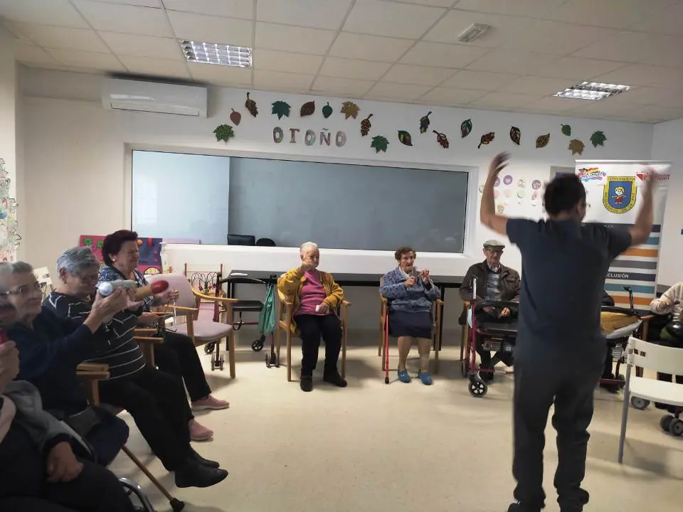 Musicoterapia en RM Siete Villas (18)