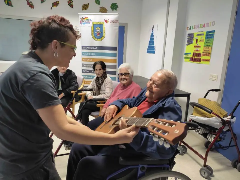 Musicoterapia en RM Siete Villas (49)