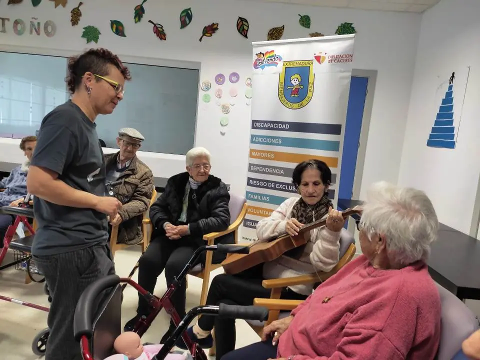 Musicoterapia en RM Siete Villas (52)