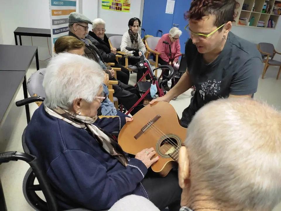 Musicoterapia en RM Siete Villas (56)