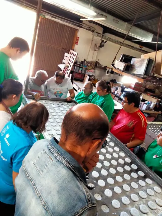 Visita f&aacute;brica de velas (2)
