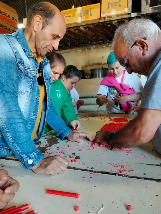 Visita f&aacute;brica de velas (15)