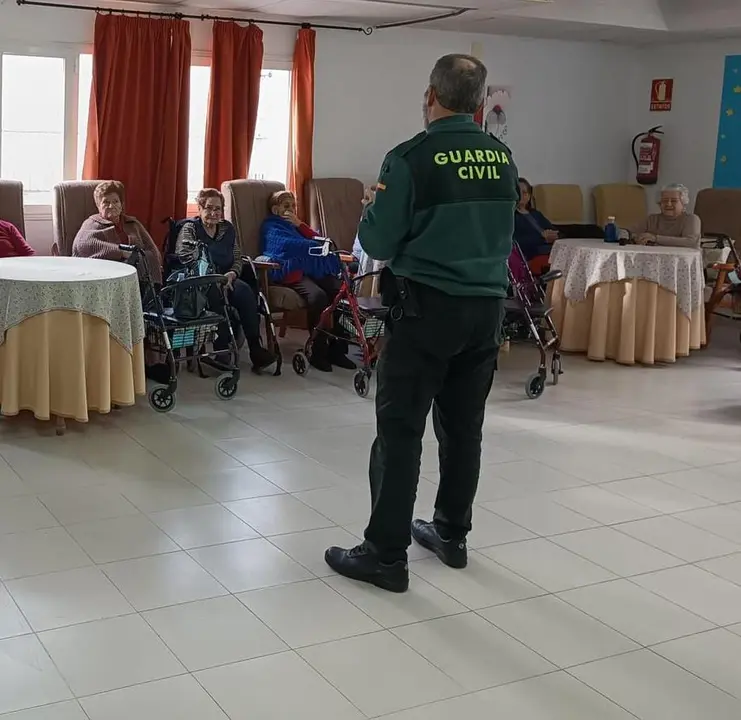 Guardia Civil en RM Cabezuela del Valle (1)