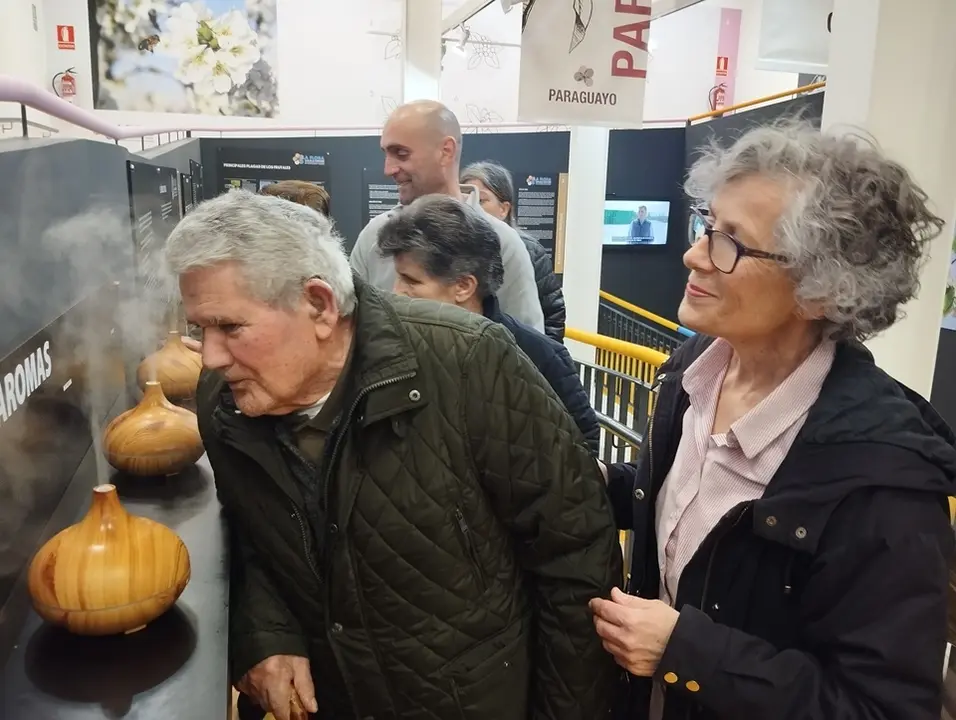 CD Puebla de la Calzada visita Valdelacalzada en Flor (8)