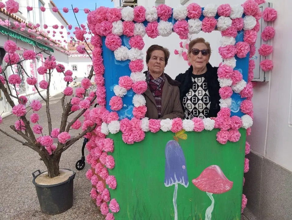 CD Puebla de la Calzada visita Valdelacalzada en Flor (18)