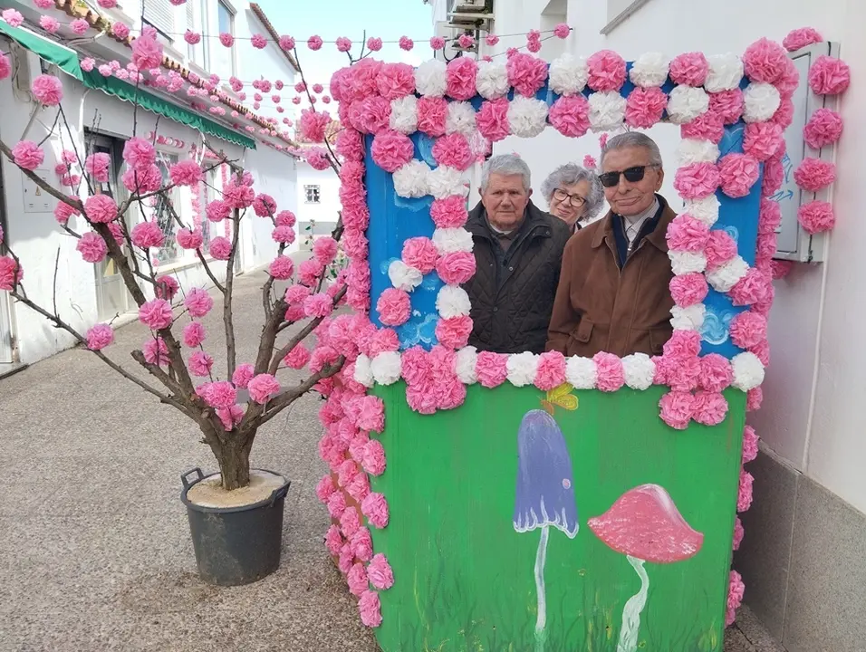 CD Puebla de la Calzada visita Valdelacalzada en Flor (19)