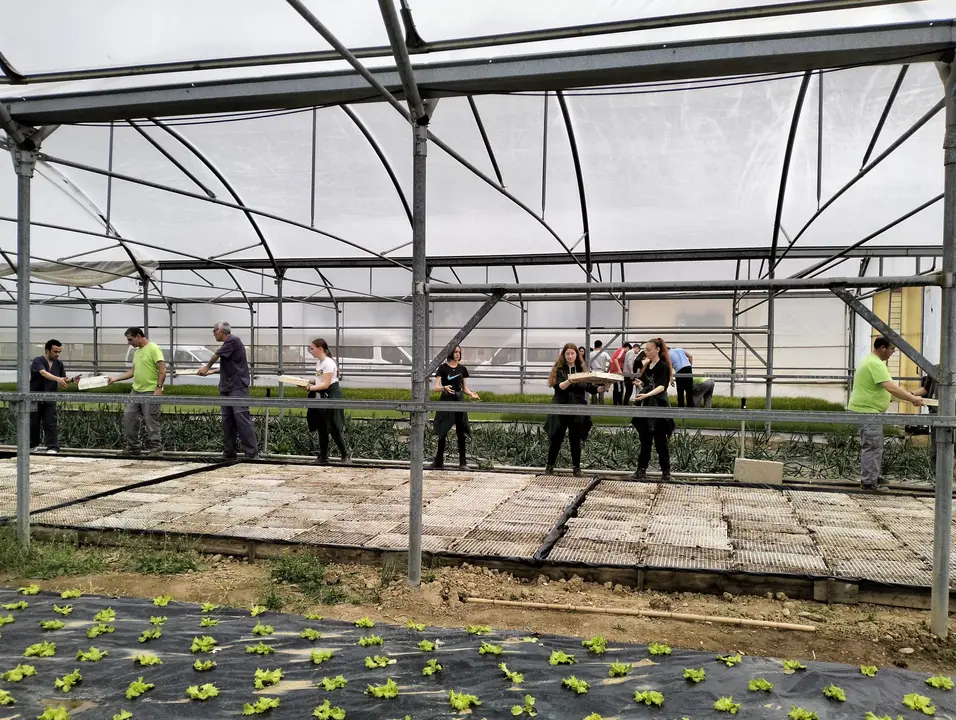 Visita del alumnado del Centro de Formaci&oacute;n Agraria al COM (4)