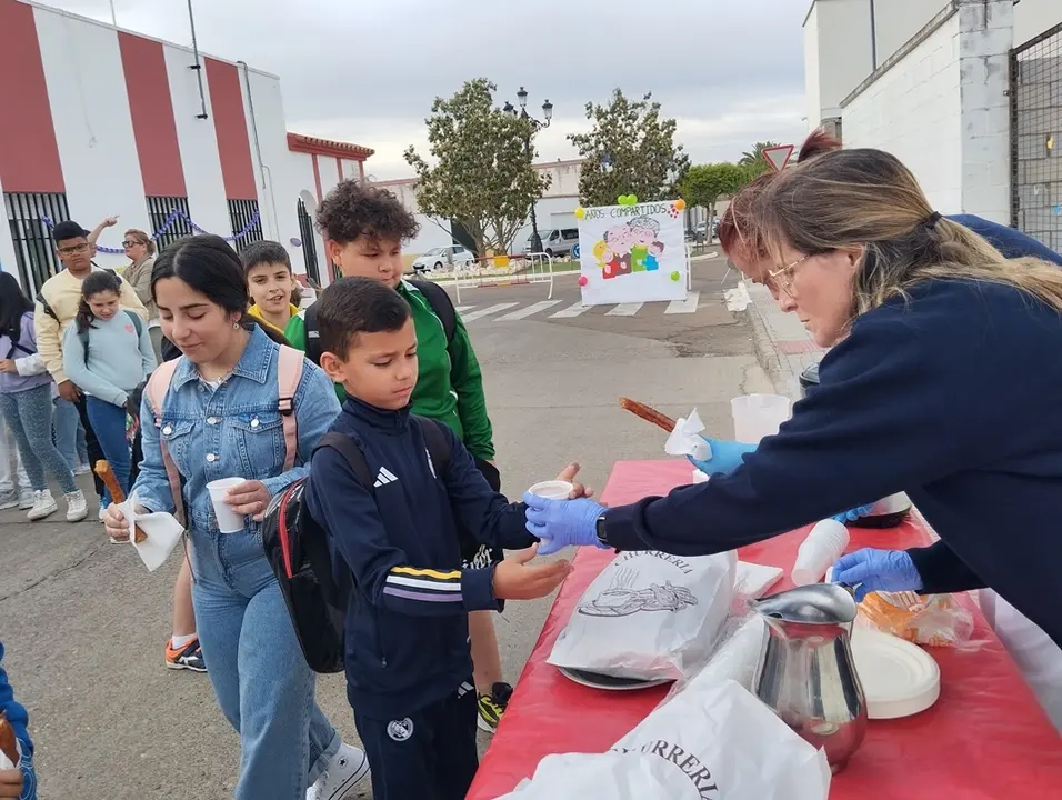El CD Puebla de la Calzada recibe la visita del Colegio Torre &Aacute;guila (5)
