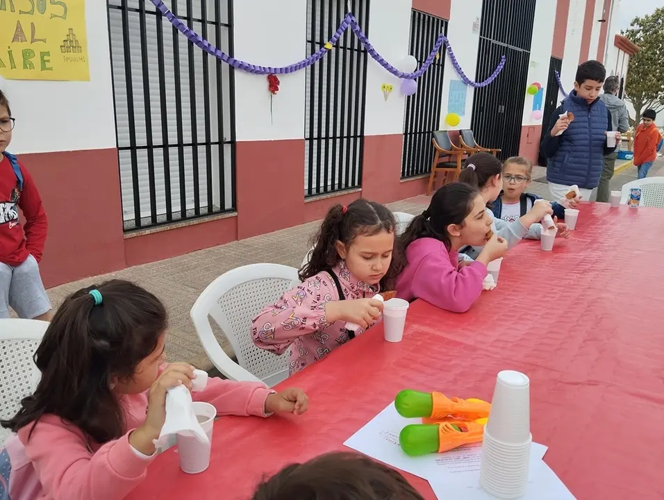 El CD Puebla de la Calzada recibe la visita del Colegio Torre &Aacute;guila (9)