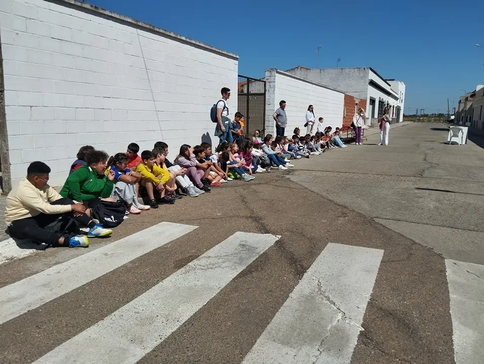 El CD Puebla de la Calzada recibe la visita del Colegio Torre &Aacute;guila (57)