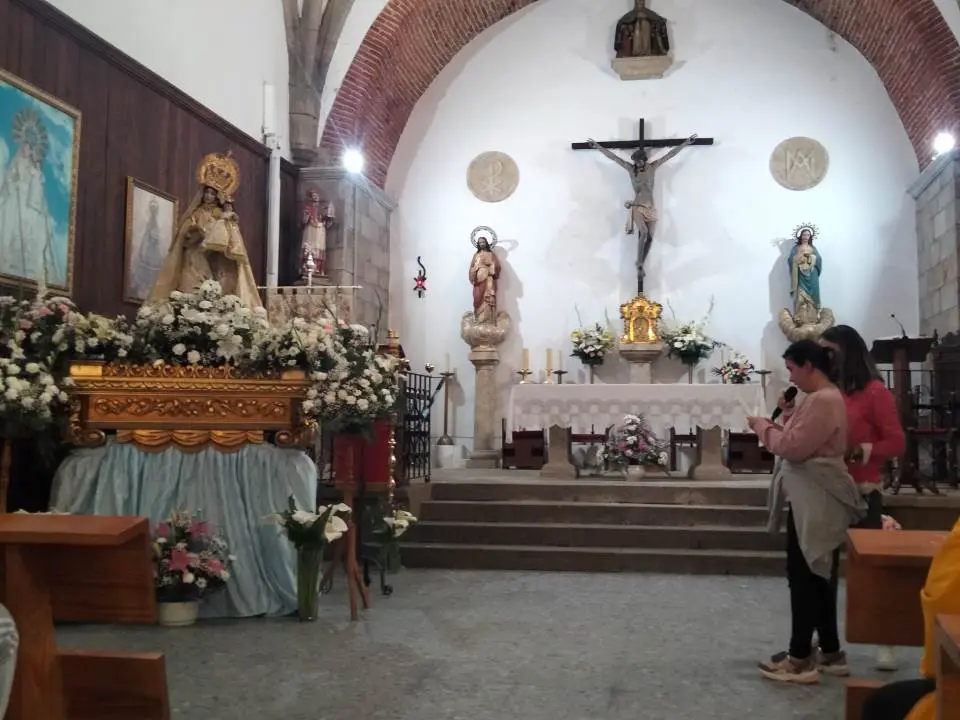 Ofrenda del COM a la Virgen de la Vega (3)