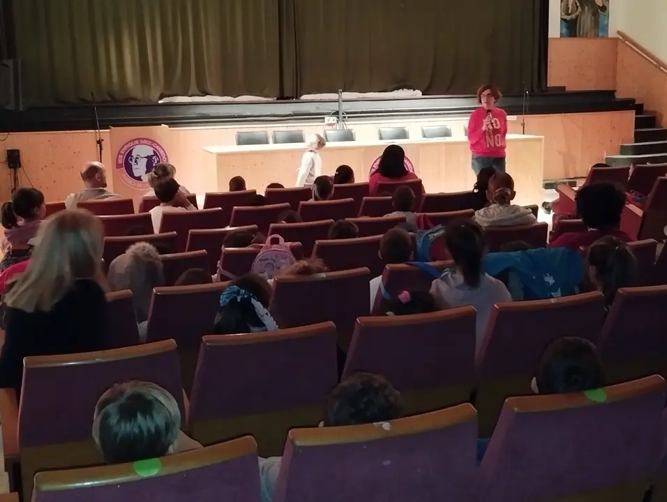 Teatro Intergeneracional en Puebla de la Calzada (7)