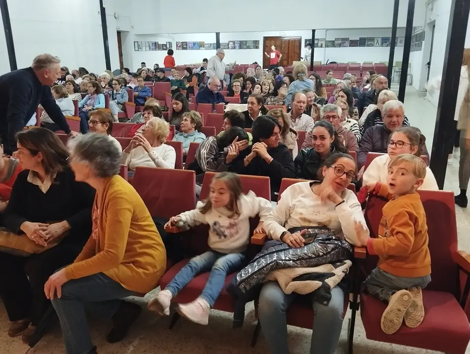 Teatro Intergeneracional en Puebla de la Calzada (39)