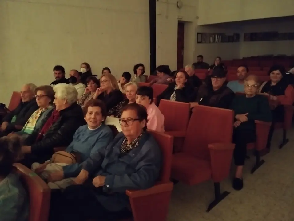 Teatro Intergeneracional en Puebla de la Calzada (43)