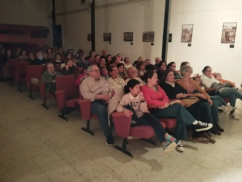 Teatro Intergeneracional en Puebla de la Calzada (47)