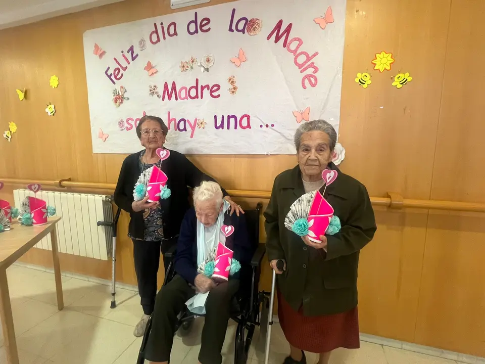 D&iacute;a de la Madre en el CD Burguillos del Cerro (5)