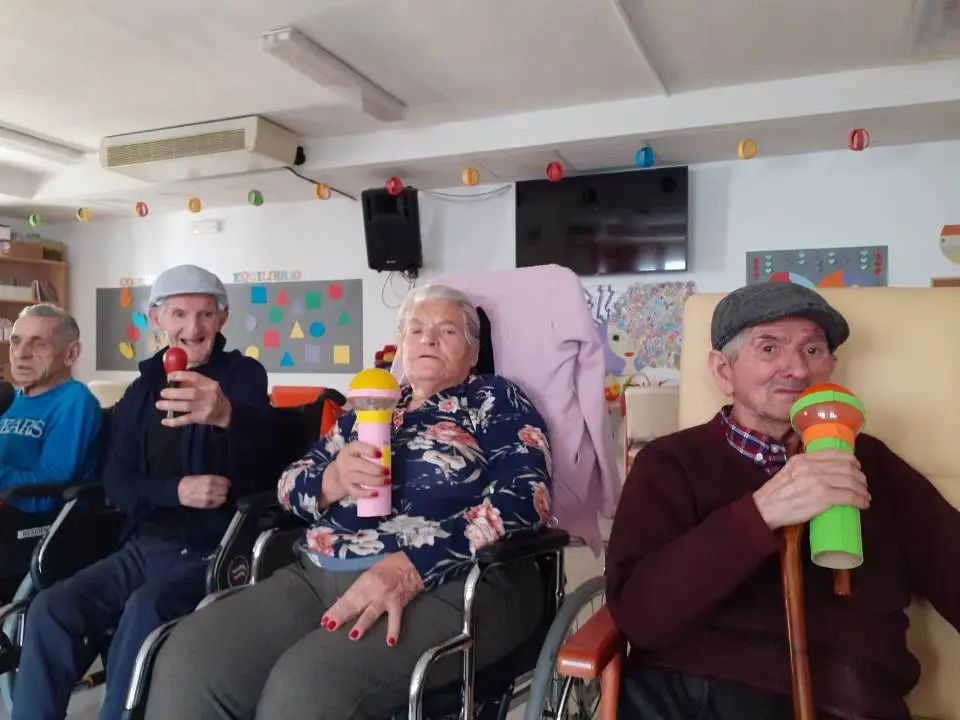 Mensavisi&oacute;n en RM Cabezuela del Valle (3)