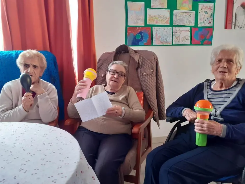 Mensavisi&oacute;n en RM Cabezuela del Valle (25)