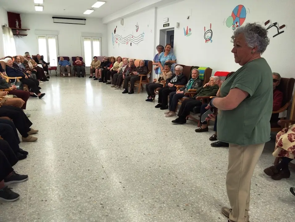 D&iacute;a de la risa en CD Puebla de la Calzada (28)