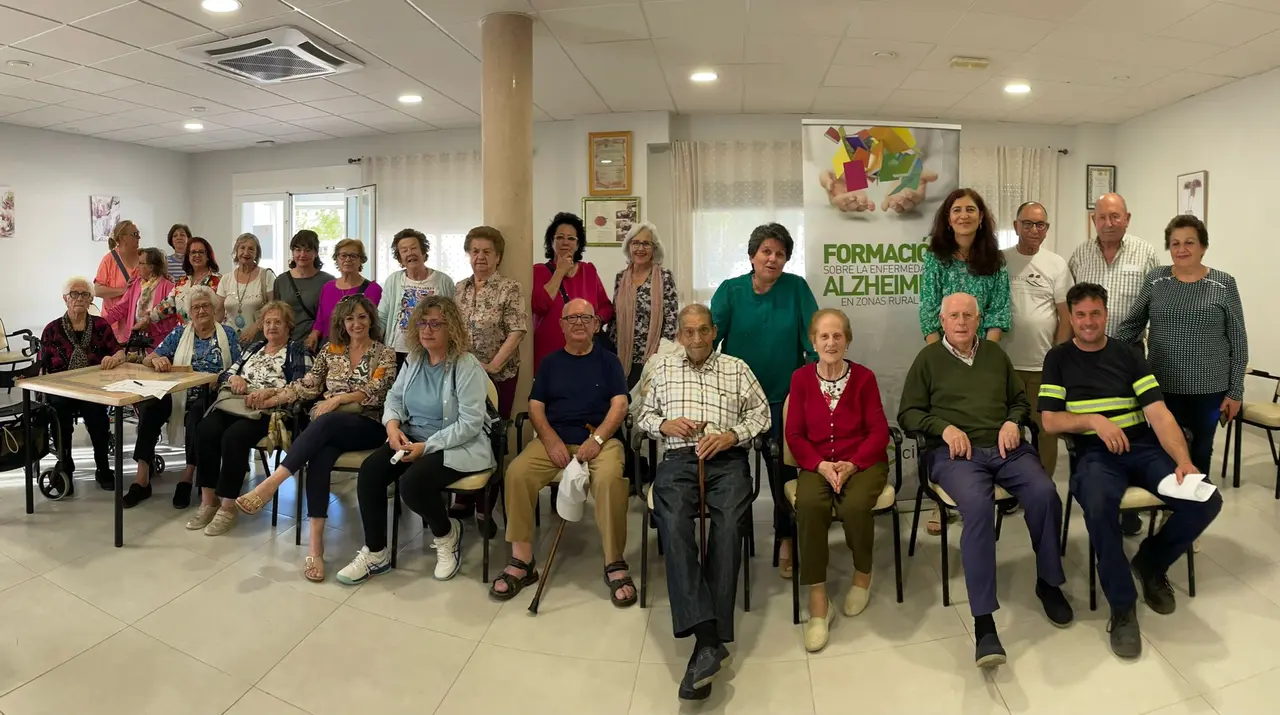 Charla Alzheimer en RM Lob&oacute;n (12)
