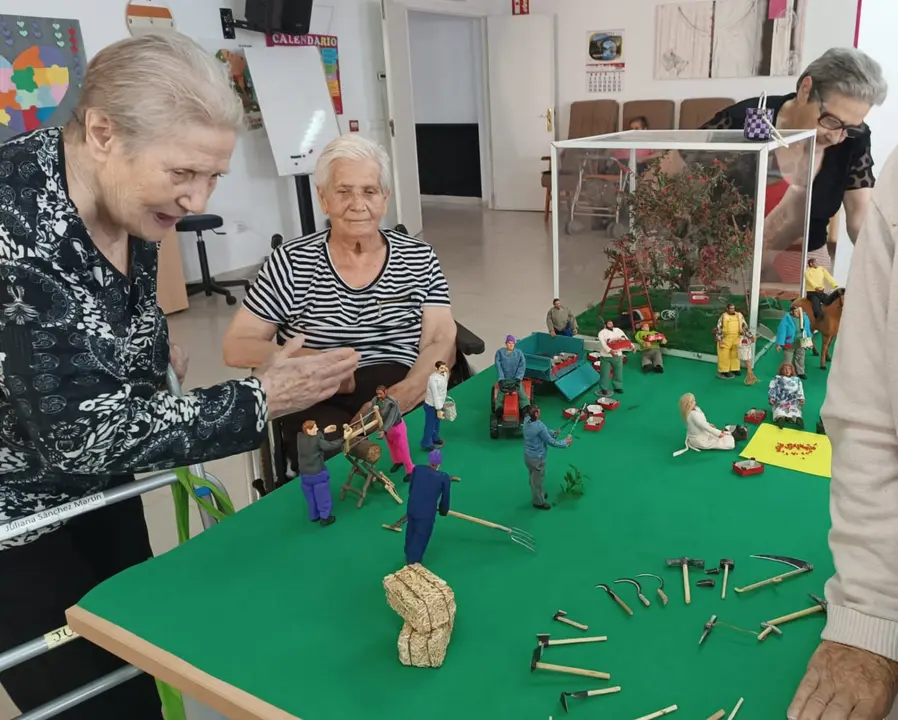 Taller reminiscencia en RM Cabezuela del Valle (8)