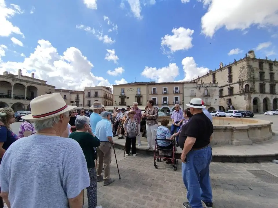 Excursi&oacute;n a Trujillo (2)