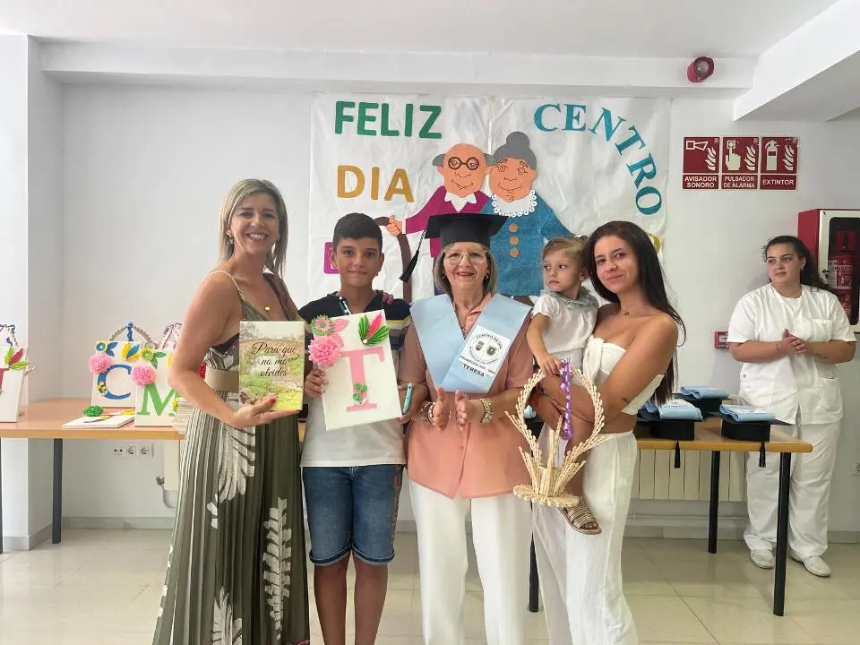 D&iacute;a de los Abuelos en CD Burguillos del Cerro (3)