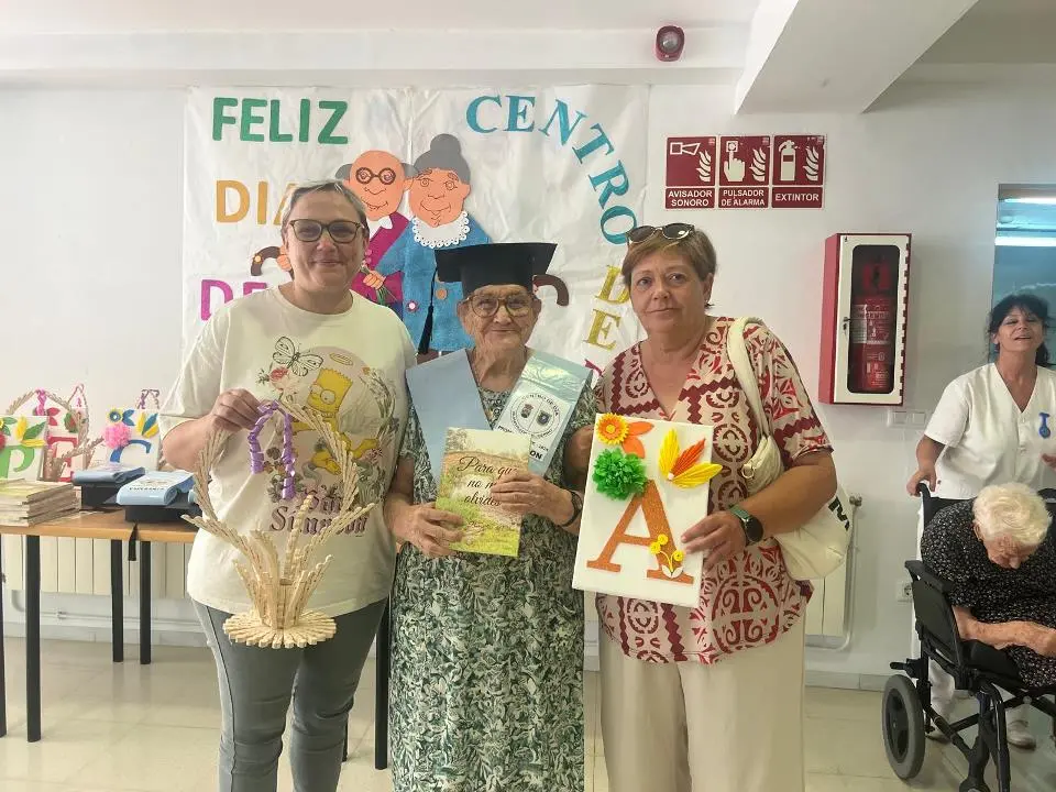 D&iacute;a de los Abuelos en CD Burguillos del Cerro (9)