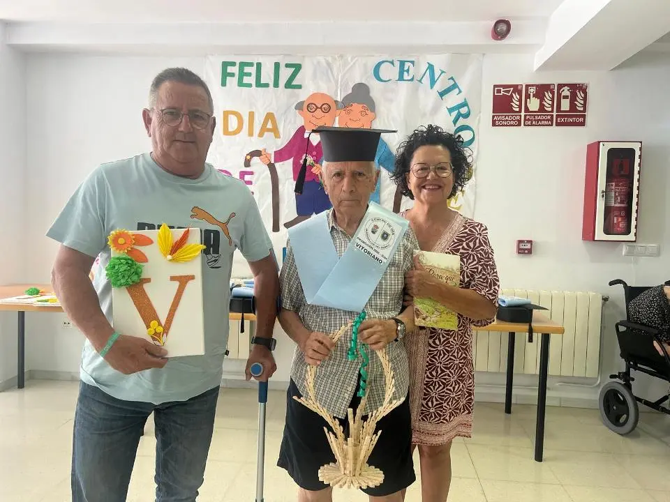 D&iacute;a de los Abuelos en CD Burguillos del Cerro (16)