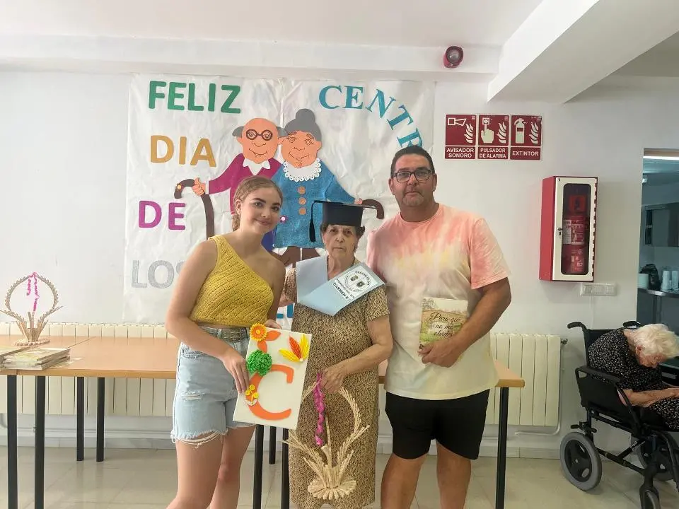 D&iacute;a de los Abuelos en CD Burguillos del Cerro (19)