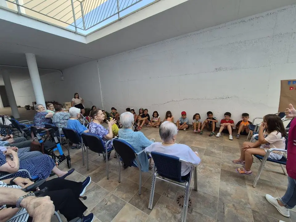 D&iacute;a de los Abuelos en la RM de Alia (2)