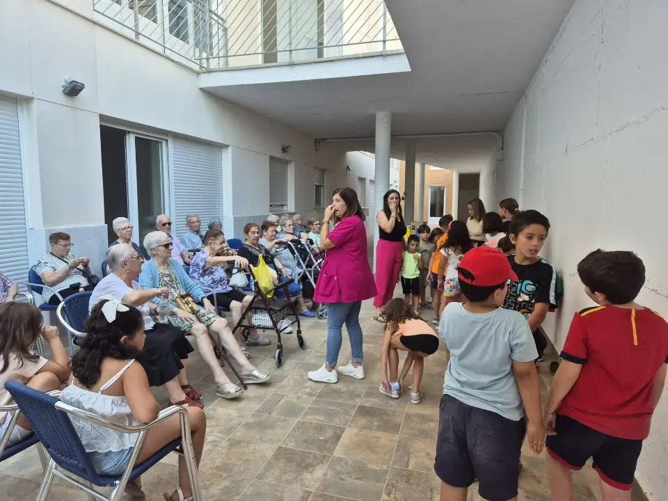 D&iacute;a de los Abuelos en la RM de Alia (7)