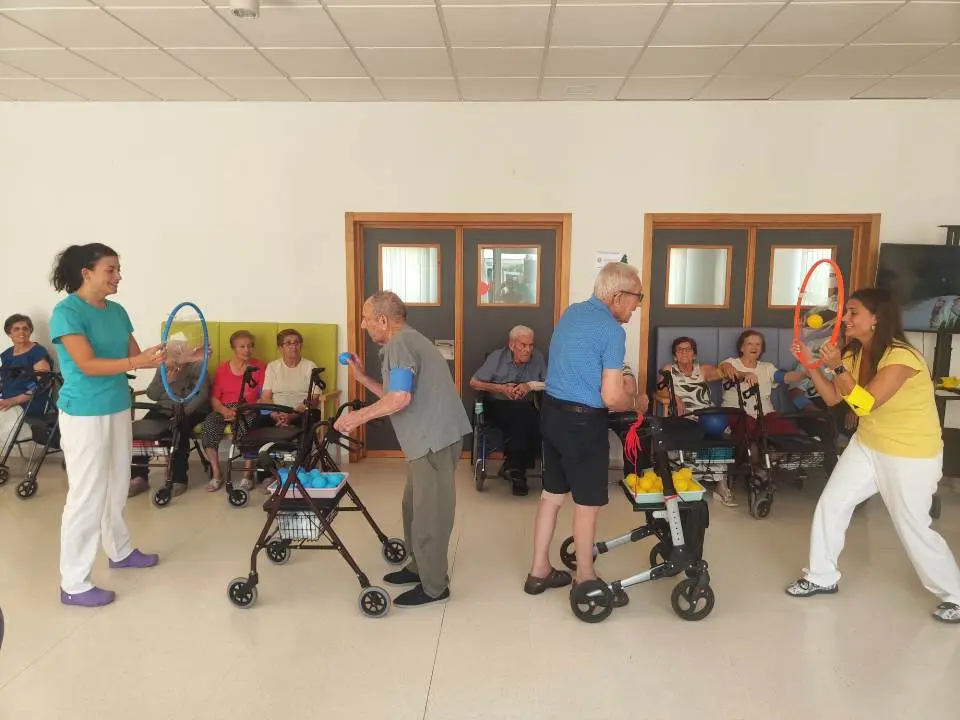 D&iacute;a de los Abuelos en RM Torremayor (10)