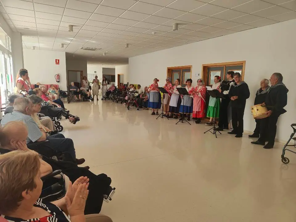 D&iacute;a de los Abuelos en RM Torremayor (35)