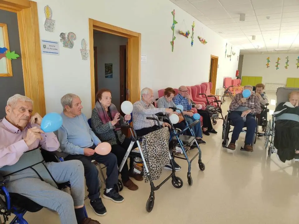 D&iacute;a de los Abuelos en RM Torremayor (37)