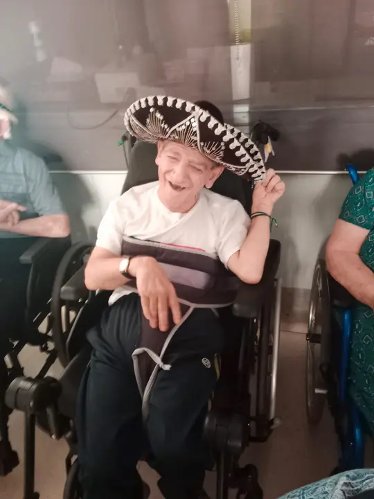 D&iacute;a de los Abuelos en RM Madrigal de la Vera (19)
