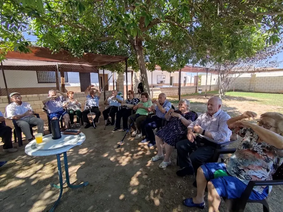 CD Lob&oacute;n en la Piscina Municipal (13)