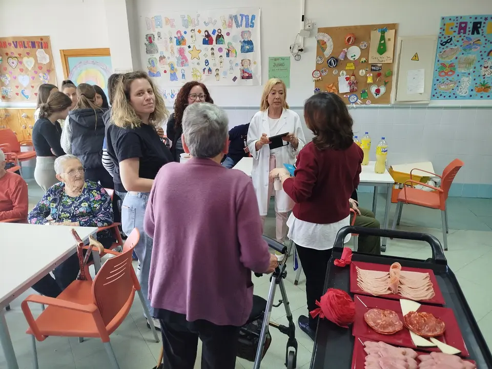 Visita del IES Gregorio Mara&ntilde;&oacute;n a la RM Pinofranqueado (7)