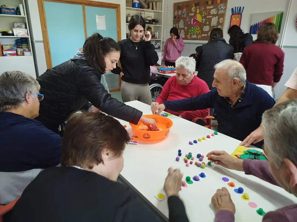 Visita del IES Gregorio Mara&ntilde;&oacute;n a la RM Pinofranqueado (10)