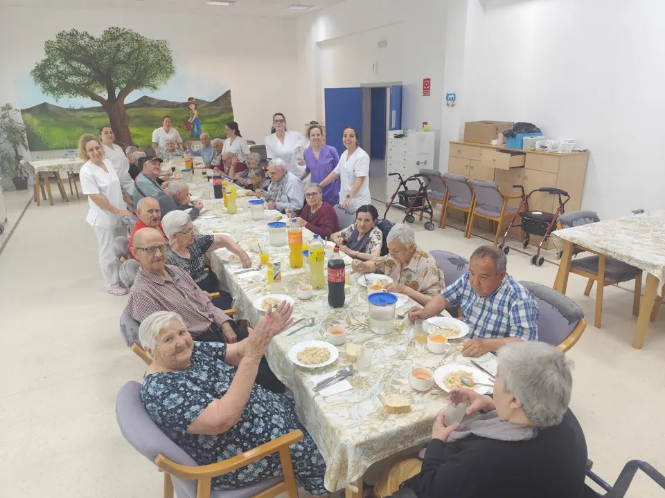Fiesta veraniega en RM Villasbuenas de Gata (2)