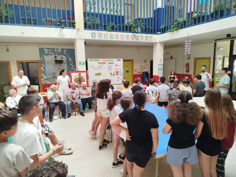 La RM Pinofranqueado visita el CEIP Luis Chamizo (7)